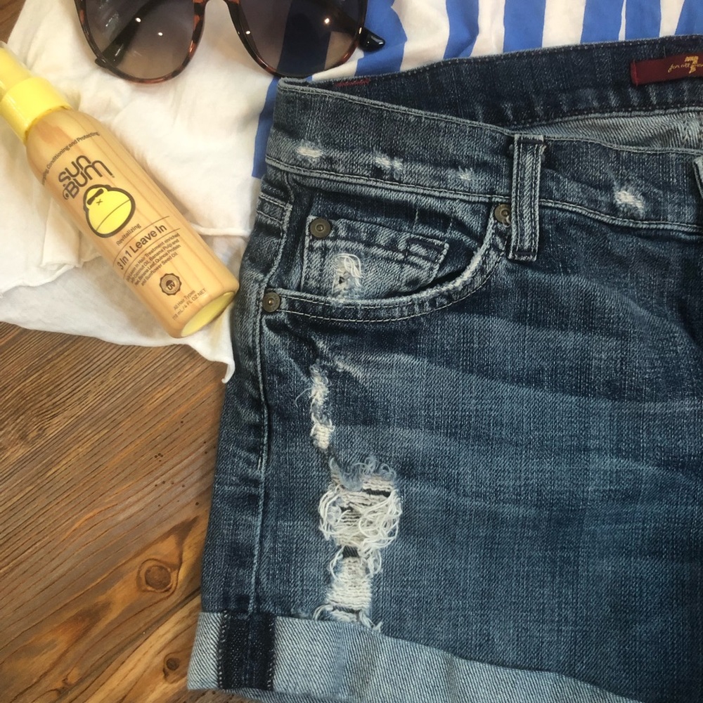 7 For All Mankind Relaxed Mid Rollup Short Sz 25 - Picture 3 of 7